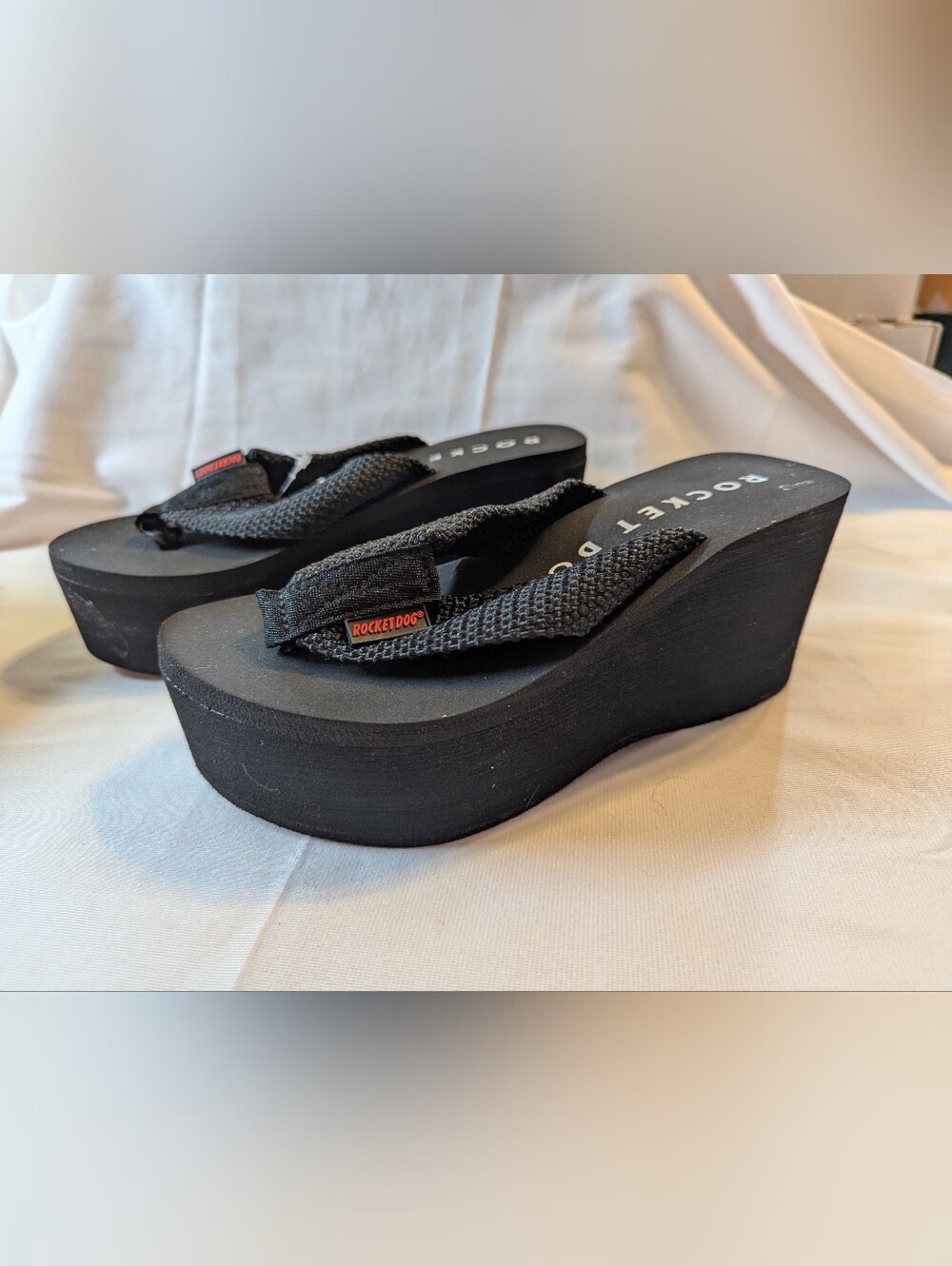 Woman's Rocket Dog Black Sandals Size 7 BNWT - Picture 2 of 10